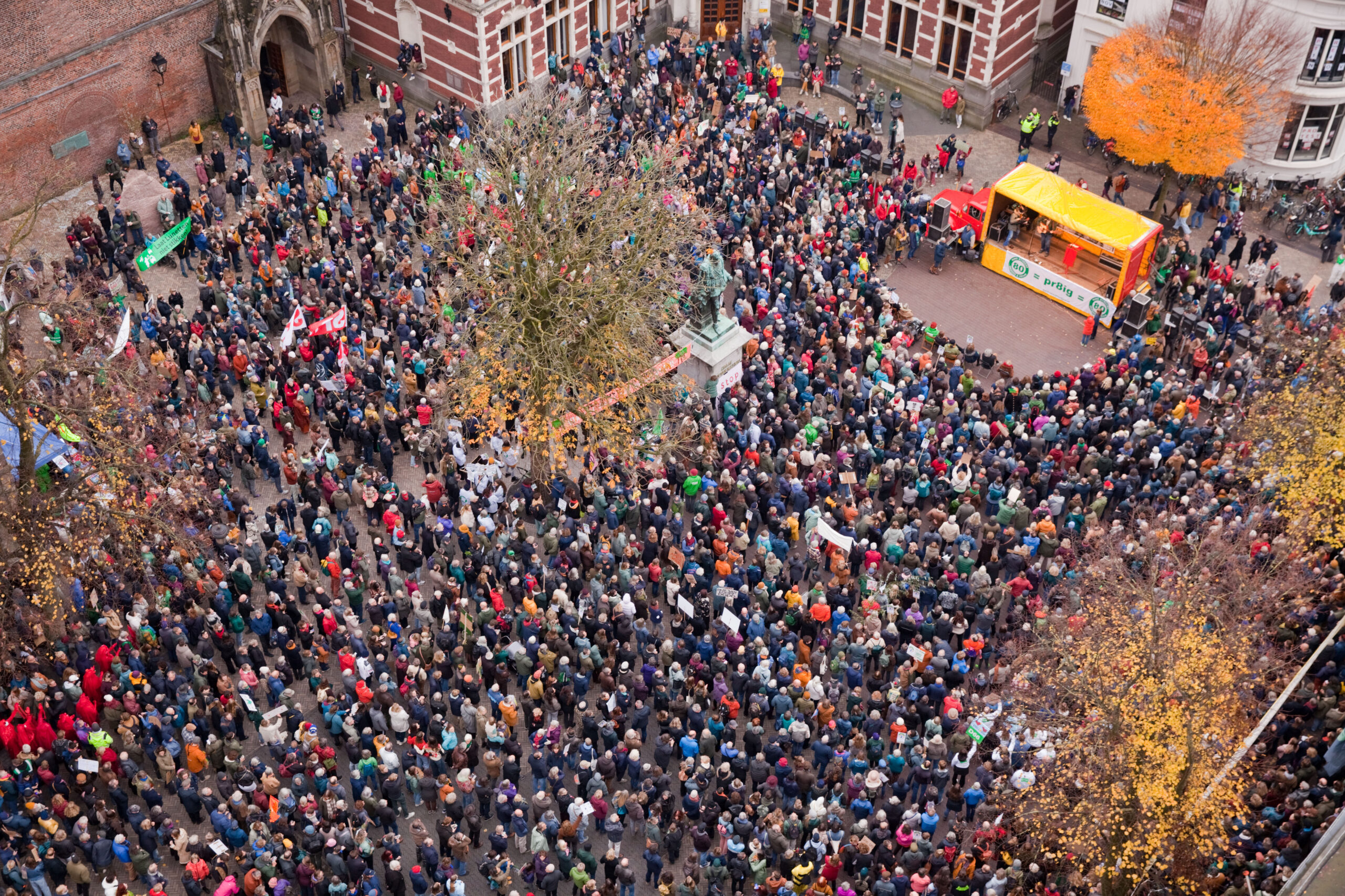 RH20241116-0246 Manifestatie Amelisweerd 16 november 2024 Domplein. Foto Rob Huibers.